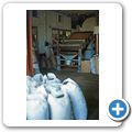 Teeplantage und -fabrik