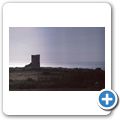 Steilk&uuml;ste im Westen der Insel - Wehrturm