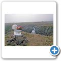 Entlang der Pjodvegur Stra&szlig;e - ungew&ouml;hnlicher Blumenkasten