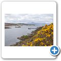Isle of Skye - Blick &uuml;ber den Kyle Akin auf die Skye Bridge