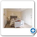 "Guineafowl Lodge"