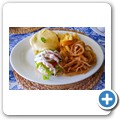 "Anna's Restaurant" - &uuml;berbackener Schnitzel-Burger
